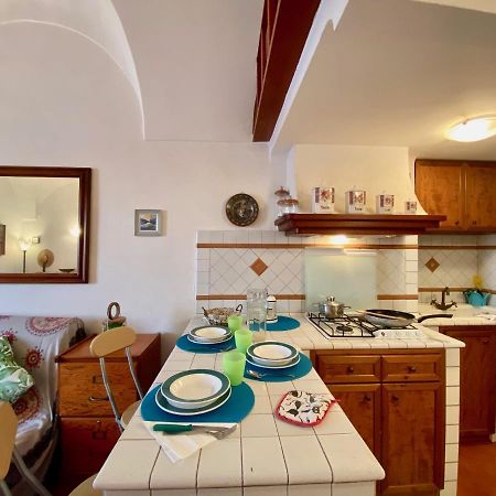 holidaycasa Romano - Vacanza nel cuore di Sperlonga Exterior foto