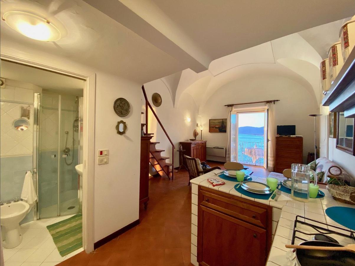 holidaycasa Romano - Vacanza nel cuore di Sperlonga Exterior foto
