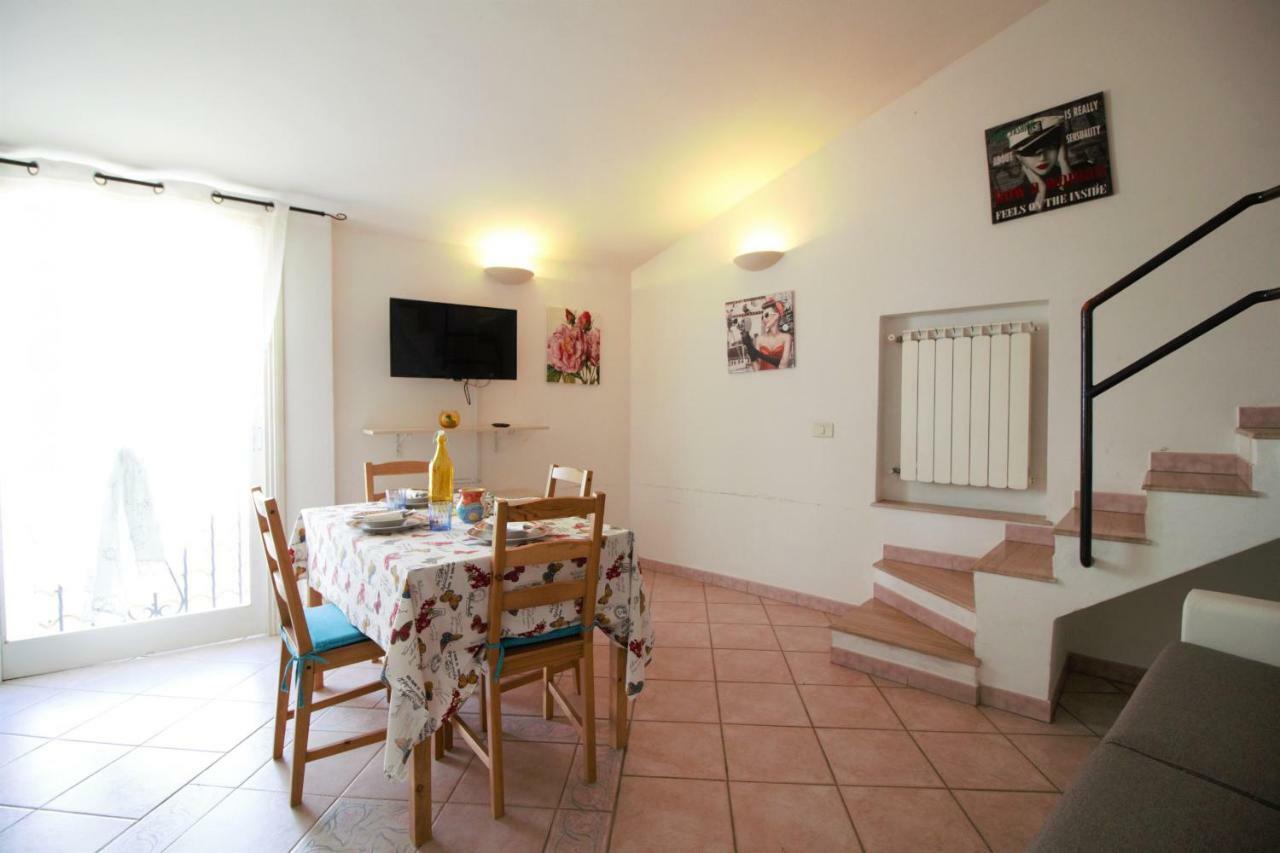 holidaycasa Romano - Vacanza nel cuore di Sperlonga Exterior foto