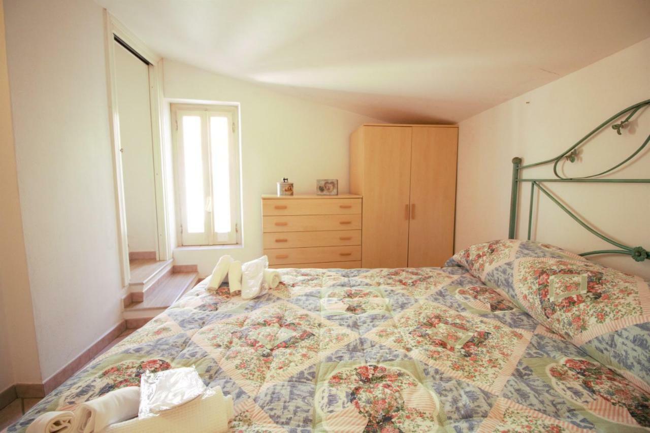 holidaycasa Romano - Vacanza nel cuore di Sperlonga Exterior foto