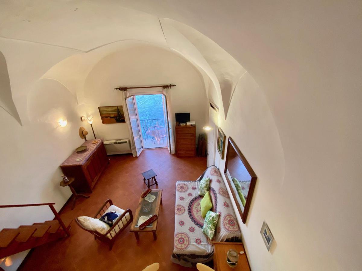 holidaycasa Romano - Vacanza nel cuore di Sperlonga Exterior foto